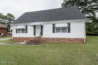 1821 Augustus Drive, Rocky Mount, NC 27801 — 3-bedroom home, Rocky Mount, NC, photo 9 of 59: 0008-IMG_2533