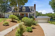 138 Overlook Drive, Seven Lakes, NC 27376 — 3-bedroom waterfront home in Seven Lakes North, Seven Lakes, NC, photo 4 of 67: 1-web-or-mls-DSC05281