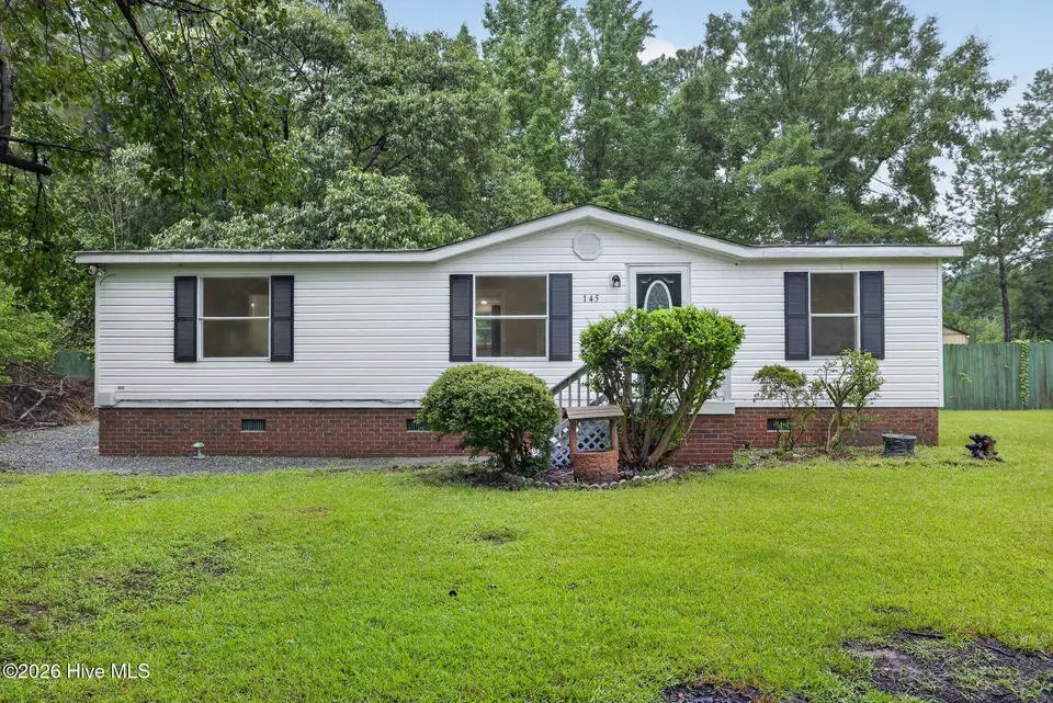 145 Bellhammon Forest Drive, Rocky Point, NC 28457 — 3-bedroom manufactured home in Creekwalk @ Bellhammon, Rocky Point, NC, photo 1 of 43: 145BellhammonForestDrive-2