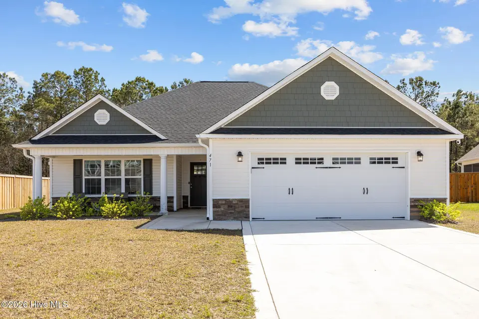 471 Pebble Shore Drive, Sneads Ferry, NC 28460 — 3-bedroom home in The Landing at Mill Creek, Sneads Ferry, NC, photo 1 of 54: 1-web-or-mls-471 Pebble Shore Dr. 101
