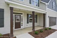423 Fore Place, Jacksonville, NC 28540 — 4-bedroom home in Southwest Plantation, Jacksonville, NC, photo 6 of 69