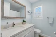 212 Oyster Lane, North Topsail Beach, NC 28460 — 3-bedroom townhome in North Topsail Shores, North Topsail Beach, NC, photo 17 of 68: 212 oyster ln _ Interior-Exterior 32