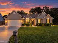 206 Winter Road, Jacksonville, NC 28540 — 3-bedroom home in Magnolia Park, Jacksonville, NC, photo 1 of 36