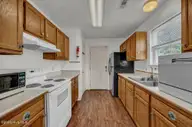 100 S 11th Street, Wilmington, NC 28401 — 2-bedroom home in Castle Dock, Wilmington, NC, photo 11 of 24
