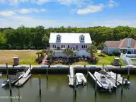 907 Radnor Road, Wilmington, NC 28409 — 4-bedroom waterfront home in Inlet Watch, Wilmington, NC, photo 10 of 55: 907RadnorRdAerials-110