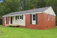 308 Woodhaven Drive, Jacksonville, NC 28540 — 3-bedroom home in Northwoods, Jacksonville, NC, photo 4 of 38