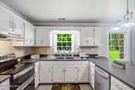 201 Greenbriar Drive, Jacksonville, NC 28546 — 3-bedroom home in Brynn Marr, Jacksonville, NC, photo 16 of 34