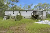 265 Riverview Drive, Burgaw, NC 28425 — manufactured home in Woodridge, Burgaw, NC, photo 5 of 35