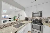 207 Saint Luke Court, Wilmington, NC 28409 — 2-bedroom waterfront townhome in Caneel Cove, Wilmington, NC, photo 8 of 34: 207 st luke ct -00015