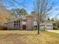 2200 Colony Plaza, Jacksonville, NC 28546 — 3-bedroom home in Country Club Acres, Jacksonville, NC, photo 3 of 66