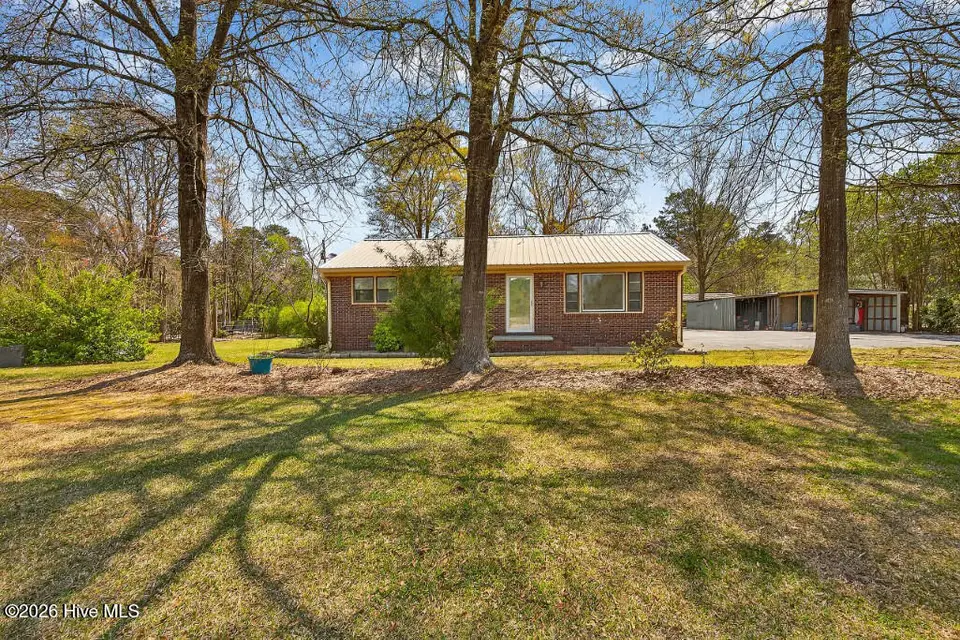 155 Haws Run Road, Jacksonville, NC 28540 — 3-bedroom home, Jacksonville, NC, photo 1 of 23: IMG_3872