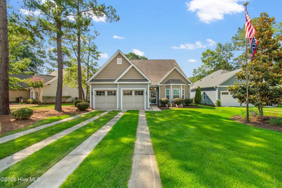 157 Bellwood Circle, Sunset Beach, NC 28468 — 4-bedroom home in Cobblestone Village, Sunset Beach, NC, photo 1 of 49