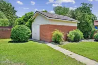 704 E Forest Hill Drive, Goldsboro, NC 27534 — 4-bedroom home in Forest Hills, Goldsboro, NC, photo 10 of 38: 09-704 E Forest Hill-9