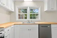2554 E Forest Drive, Newport, NC 28570 — 5-bedroom home in West Newport, Newport, NC, photo 9 of 54: Kitchen