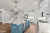 7422 Falkirk Lane, Sunset Beach, NC 28468 — 4-bedroom home in Thistle Downs, Sunset Beach, NC, photo 8 of 76: 25-web-or-mls-7422 Falkirk Ln 21