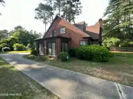 906 Carey Road, Kinston, NC 28501 — 4-bedroom home, Kinston, NC, photo 3 of 25: IMG_4782