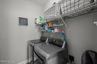 302 Palisades Way, New Bern, NC 28560 — 3-bedroom home in Lynnwood Highlands, New Bern, NC, photo 14 of 41: Laundry Room