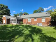 1904 Sedgefield Drive, Kinston, NC 28504 — 4-bedroom home in Sedgefield Forest, Kinston, NC, photo 4 of 43