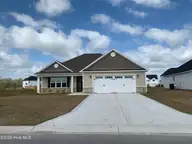 742 Regiment Road, Jacksonville, NC 28546 — 3-bedroom home in Onslow Bay, Jacksonville, NC, photo 1 of 34: IMG_0883