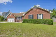 3601 Amber Drive, Wilmington, NC 28409 — 4-bedroom home in Oxford Place, Wilmington, NC, photo 1 of 26: 001_img_8766_973