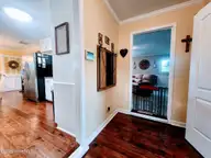 222 Orange Street, Kinston, NC 28504 — 3-bedroom home in Jackson Heights, Kinston, NC, photo 5 of 27: Foyer