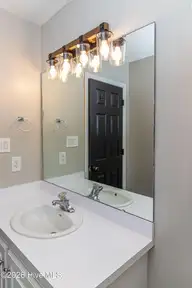 109 Spoonbill Drive, Goldsboro, NC 27534 — 3-bedroom home in Heron Creek, Goldsboro, NC, photo 15 of 21: IMG_7467