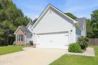 120 Walnut Hills Drive, Richlands, NC 28574 — 3-bedroom home in Walnut Hills, Richlands, NC, photo 5 of 56