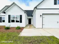 136 Tides End Drive, Holly Ridge, NC 28445 — 3-bedroom home in Tides End, Holly Ridge, NC, photo 3 of 52: IMG-2886-jpg