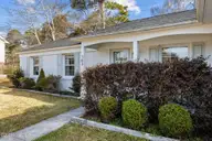 303 Greenbriar Drive, Jacksonville, NC 28546 — 3-bedroom home in Brynn Marr, Jacksonville, NC, photo 3 of 39: 5-web-or-mls-303 Greenbriar Dr. 85