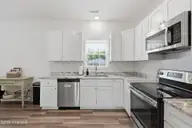 570 Mission Road, Southport, NC 28461 — 3-bedroom home in Boiling Spring Lakes, Southport, NC, photo 1 of 29: 14_kitchen
