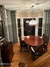 204 Tupelo Lane, Washington, NC 27889 — 3-bedroom waterfront home in Pamlico Plantation, Washington, NC, photo 14 of 44: Dining
