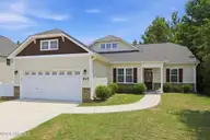 417 Cyrus Thompson Drive, Jacksonville, NC 28546 — 3-bedroom home in Towne Pointe, Jacksonville, NC, photo 9 of 50