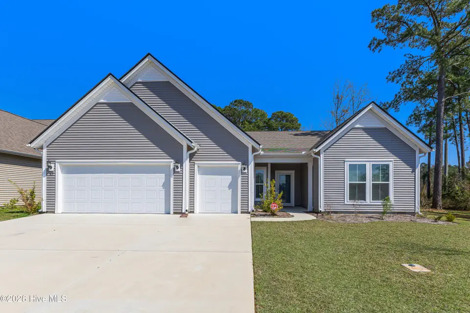 57 Eagle Claw Drive, Calabash, NC 28467 — 3-bedroom home in Eagle Run, Calabash, NC, photo 1 of 39: 57 Eagle Claw Drive