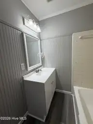 2010 Westwood Drive, Kinston, NC 28504 — 3-bedroom home, Kinston, NC, photo 17 of 25: IMG_3177