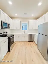 907 Wooster Street, Wilmington, NC 28401 — 4-bedroom home in Dawson-Castle Street, Wilmington, NC, photo 12 of 17: 611ce004047c912aedad9200ce63c1ae-cc_ft_1