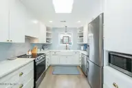 314 Stede Bonnet Wynd, Bald Head Island, NC 28461 — 4-bedroom home in BHI (Bald Head Island), Bald Head Island, NC, photo 9 of 39: 314StedeBonnetMLSInteriors11