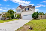 264 Rowland Drive, Richlands, NC 28574 — 3-bedroom home in Bradford Estates, Richlands, NC, photo 3 of 51