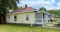 911 Washington Street E, Wilson, NC 27893 — 1-bedroom home, Wilson, NC, photo 3 of 20: IMG_7731