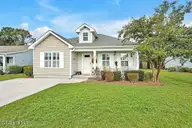 4240 Cherry Laurel Drive SE, Southport, NC 28461 — 2-bedroom home in Mariner's Pointe, Southport, NC, photo 2 of 43