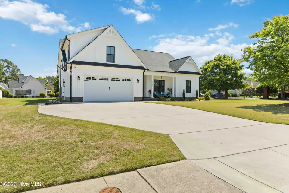 4500 Lake Hills Drive, Wilson, NC 27896 — 3-bedroom home in The Bluffs, Wilson, NC, photo 1 of 46