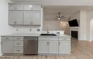 410 Peppermint Drive, Hubert, NC 28539 — 4-bedroom home in Vista Cay Village, Hubert, NC, photo 17 of 54: 19KITCHEN