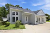 3018 Mandy Lane, Morehead City, NC 28557 — 4-bedroom home in Mandy Farms, Morehead City, NC, photo 4 of 65: 4-web-or-mls-IMG_5138