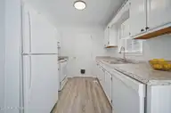 1909 Cedar Point Circle, Elizabeth City, NC 27909 — 3-bedroom home in Briarwood, Elizabeth City, NC, photo 5 of 37: Kitchen