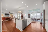 405 Neuse Harbour Boulevard, New Bern, NC 28560 — 4-bedroom waterfront home in Neuse Harbour, New Bern, NC, photo 14 of 52: 36-web-or-mls-DSC_0436