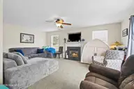 2108 Aydlett Drive, Elizabeth City, NC 27909 — 3-bedroom waterfront home in Herons Ridge, Elizabeth City, NC, photo 10 of 33: Family Room
