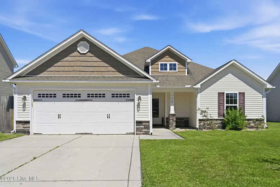 132 Cavalier Drive, Jacksonville, NC 28546 — 3-bedroom home in Carolina Plantations, Jacksonville, NC, photo 1 of 54