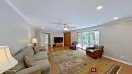 268 Shoreline Drive, New Bern, NC 28562 — 4-bedroom waterfront home in River Bend, New Bern, NC, photo 21 of 69: family room