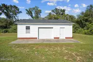 606 Darden Drive, Kinston, NC 28504 — 3-bedroom home in Meadowbrook, Kinston, NC, photo 9 of 33: 09-606 Darden Dr-9