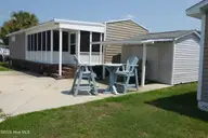 419 Snow Goose Lane, Newport, NC 28570 — 3-bedroom waterfront manufactured home in Goose Creek Landing, Newport, NC, photo 7 of 38