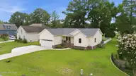 907 Sea Holly Court, New Bern, NC 28560 — 4-bedroom waterfront home in Fairfield Harbour, New Bern, NC, photo 4 of 55: 7-web-or-mls-DJI_20260708145231_0131_D